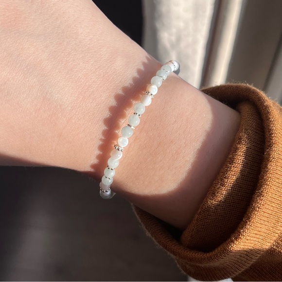 Delicate bracelet made with love - Picture 2 of 2